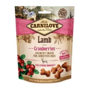Comanda online Carnilove Dog Crunchy Snack Lamb With Cranberries