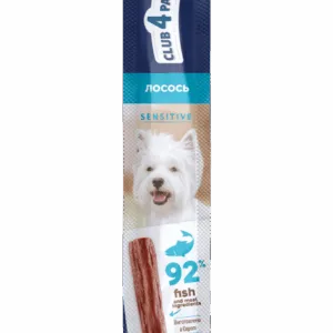 Comanda online Club 4 Paws Premium Sensitive Recompense pentru caini stick cu somon